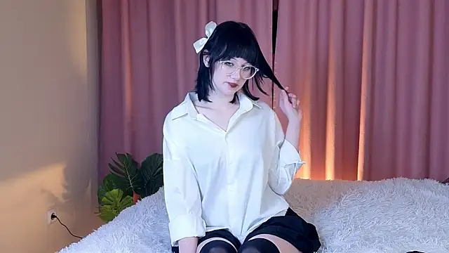 Snapshot of Iwanturcarrot_ chatting on November 12, 2025, 12:31 pm Iwanturcarrot online show from November 12, 2025, 12:31 pm