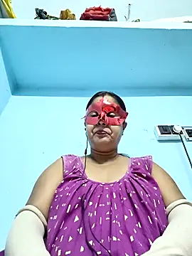 misti650 online show from November 10, 2025, 6:13 pm