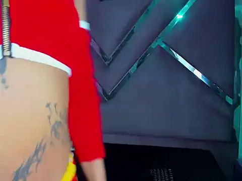 CloeMorenti  online show from December 5, 2025, 12:26 pm