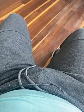 lunita069 online show from February 28, 2026, 2:50 pm