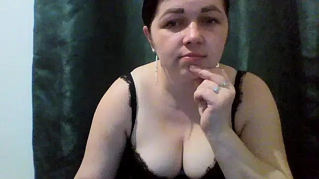 Vitalina282128 online show from April 22, 2026, 6:47 pm