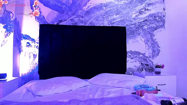 lilithDraven  online show from February 23, 2026, 4:25 am