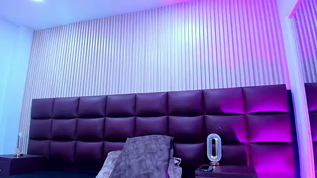 lilithDraven  online show from December 1, 2025, 4:02 am