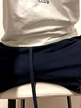 Snapshot of fra06_ chatting on November 17, 2025, 4:44 pm fra06 online show from November 17, 2025, 4:44 pm