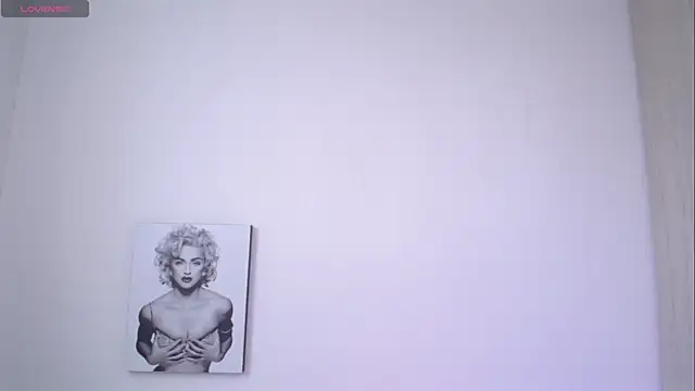 Snapshot of Millie_bobby chatting on June 22, 2026, 7:00 pm Millie bobby online show from June 22, 2026, 7:00 pm
