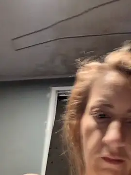 sexxxilexxxi44 online show from May 3, 2026, 5:01 am
