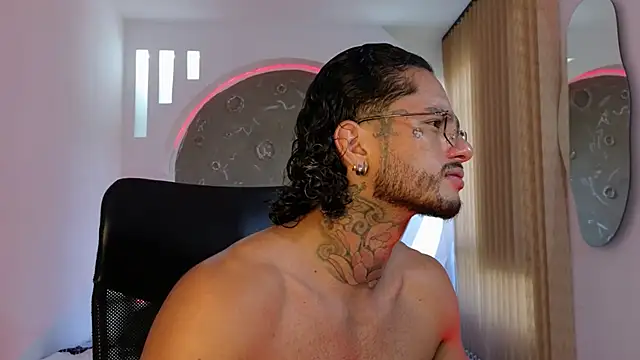 Snapshot of Alanrodgers chatting on November 12, 2025, 1:15 pm Alanrodgers online show from November 12, 2025, 1:15 pm