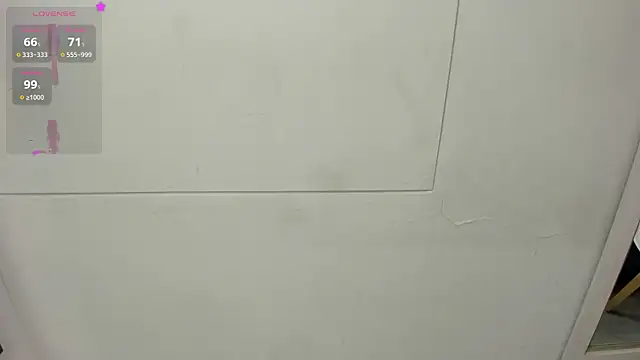 Snapshot of MIss__sammy_ chatting on December 15, 2025, 11:27 am MIss sammy online show from December 15, 2025, 11:27 am