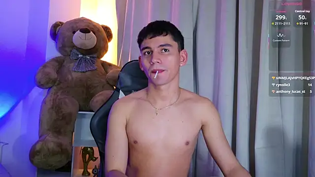 Snapshot of estebanperez_26 chatting on June 25, 2026, 11:32 pm estebanperez 26 online show from June 25, 2026, 11:32 pm