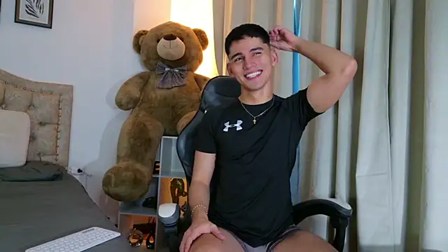 Snapshot of estebanperez_26 chatting on July 6, 2026, 11:17 am estebanperez 26 online show from July 6, 2026, 11:17 am