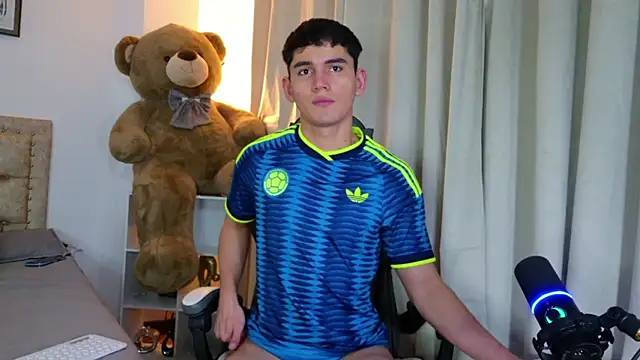 Snapshot of estebanperez_26 chatting on July 30, 2026, 11:09 am estebanperez 26 online show from July 30, 2026, 11:09 am