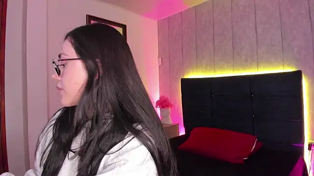 marysofff online show from January 18, 2026, 1:03 pm