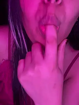 Snapshot of Doha-38 chatting on March 25, 2026, 9:14 pm Doha-38 online show from March 25, 2026, 9:14 pm