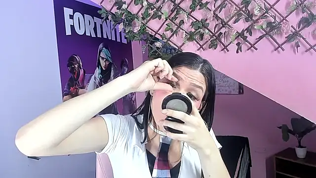 Snapshot of madalia303av chatting on November 12, 2025, 3:54 am madalia303av online show from November 12, 2025, 3:54 am