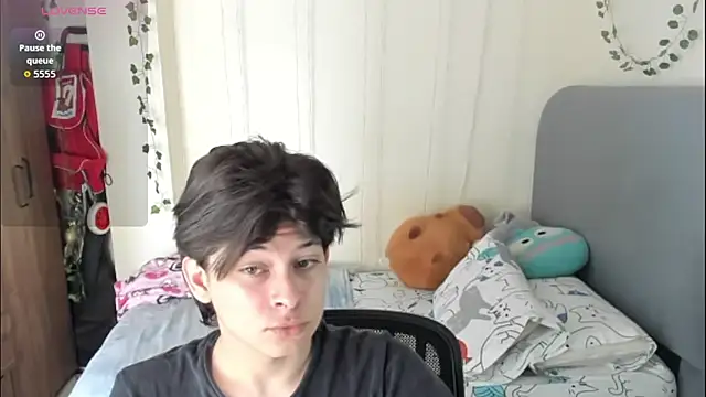 Felix kitty online show from February 5, 2026, 6:59 pm