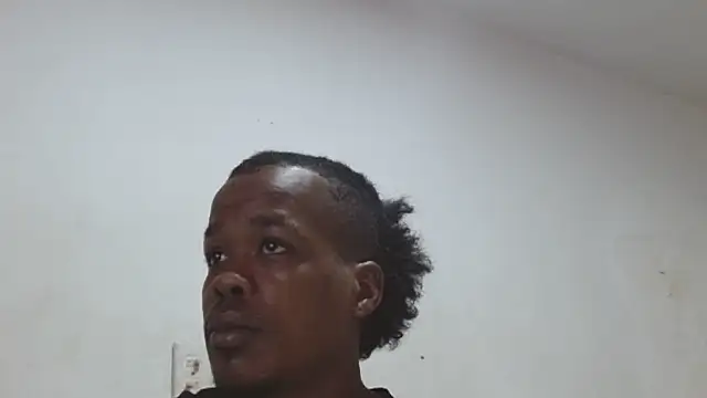 antonela-cris online show from January 11, 2026, 11:50 am