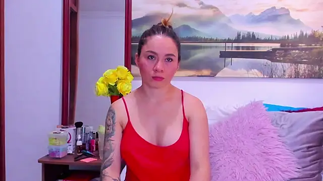 Snapshot of Aurora_Real chatting on May 11, 2026, 4:04 pm Aurora Real online show from May 11, 2026, 4:04 pm