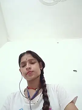 Snapshot of Mohnicute chatting on July 20, 2026, 6:54 pm Mohnicute online show from July 20, 2026, 6:54 pm