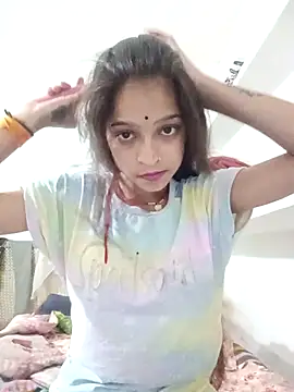 Snapshot of Mohnicute chatting on May 5, 2026, 10:40 am Mohnicute online show from May 5, 2026, 10:40 am