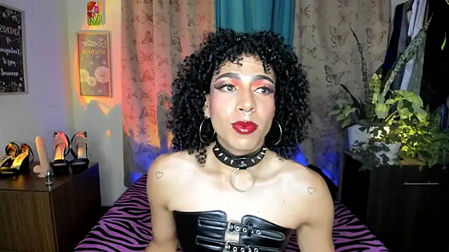Angel White25 online show from May 8, 2026, 12:36 am