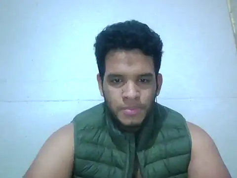 josecamsex27 online show from November 13, 2025, 4:00 pm