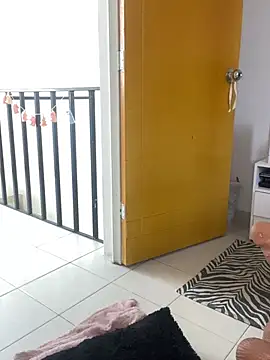 Snapshot of lauren_clauz chatting on February 27, 2026, 5:13 pm lauren clauz online show from February 27, 2026, 5:13 pm