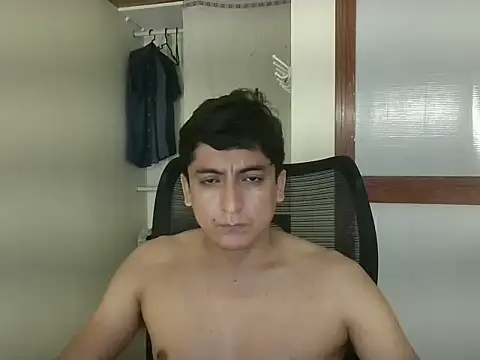 Snapshot of romdem chatting on November 26, 2025, 7:19 am romdem online show from November 26, 2025, 7:19 am