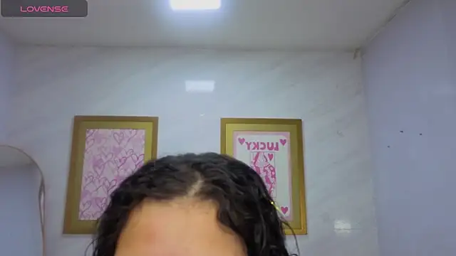Snapshot of Violetta_jhonson_a chatting on May 14, 2026, 3:58 am Violetta jhonson a online show from May 14, 2026, 3:58 am