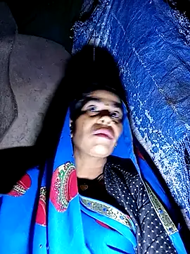 Snapshot of Neetujk chatting on November 30, 2025, 3:24 pm Neetujk online show from November 30, 2025, 3:24 pm