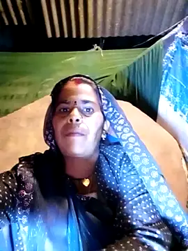 Snapshot of Neetujk chatting on December 4, 2025, 3:44 pm Neetujk online show from December 4, 2025, 3:44 pm