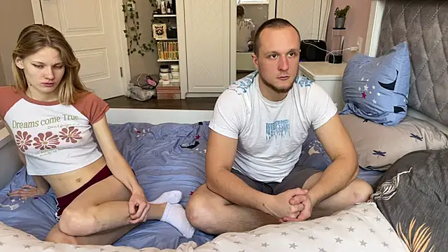 Daisy Couple online show from January 18, 2026, 7:34 am