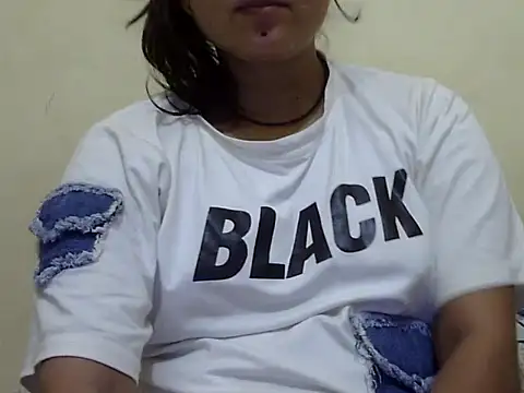 Snapshot of Anika_Singh chatting on June 9, 2026, 9:54 am Anika Singh online show from June 9, 2026, 9:54 am