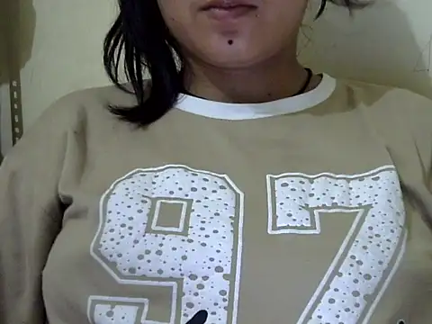 Anika Singh online show from April 27, 2026, 2:48 pm