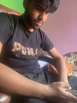 hotyyyyjonny online show from June 24, 2026, 4:00 am
