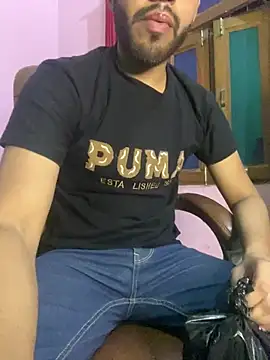 hotyyyyjonny online show from June 14, 2026, 3:02 pm