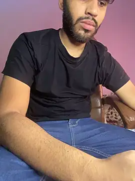 hotyyyyjonny online show from June 25, 2026, 10:53 am