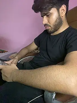 hotyyyyjonny online show from July 5, 2026, 4:25 pm