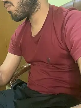 Snapshot of hotyyyyjonny chatting on April 11, 2026, 5:15 am hotyyyyjonny online show from April 11, 2026, 5:15 am