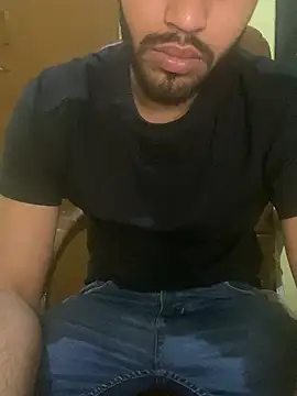 Snapshot of hotyyyyjonny chatting on April 21, 2026, 4:30 am hotyyyyjonny online show from April 21, 2026, 4:30 am