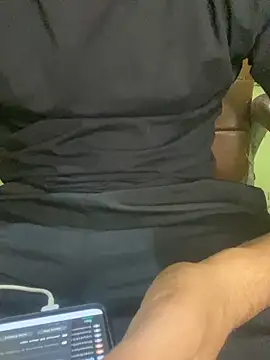 Snapshot of hotyyyyjonny chatting on April 19, 2026, 5:36 pm hotyyyyjonny online show from April 19, 2026, 5:36 pm