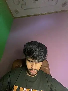 hotyyyyjonny online show from July 8, 2026, 3:41 am