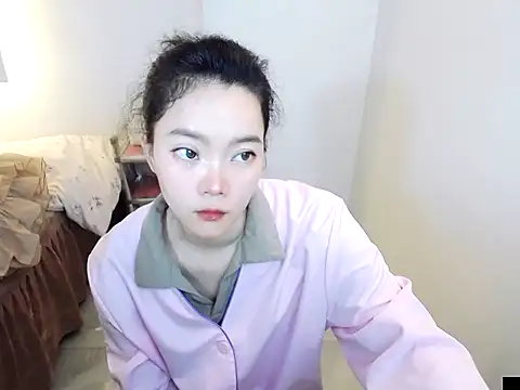 Snapshot of Shaurk chatting on November 25, 2025, 6:14 am Shaurk online show from November 25, 2025, 6:14 am