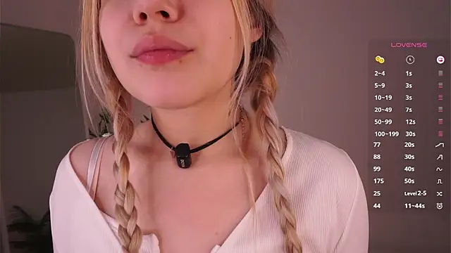 Love audirs6 online show from December 2, 2025, 2:08 pm