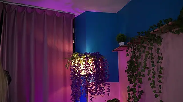 ElyssawetXX online show from May 4, 2026, 6:44 pm
