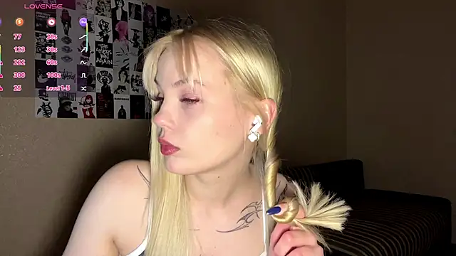 JestineParslow online show from January 31, 2026, 8:40 pm