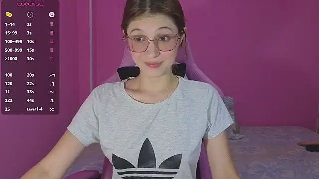 Snapshot of giseselle chatting on April 11, 2026, 7:39 pm giseselle online show from April 11, 2026, 7:39 pm