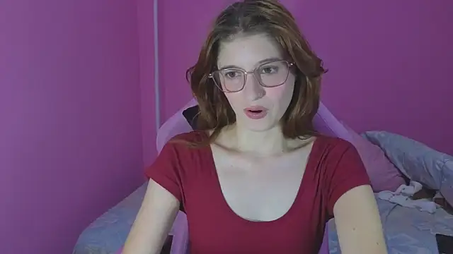Snapshot of giseselle chatting on April 7, 2026, 9:27 pm giseselle online show from April 7, 2026, 9:27 pm