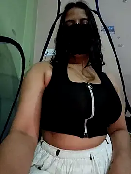 Snapshot of Yamini-X chatting on March 20, 2026, 5:58 pm Yamini-X online show from March 20, 2026, 5:58 pm