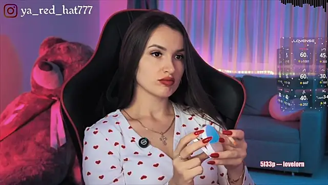 -RED HAT- online show from July 28, 2026, 5:12 pm
