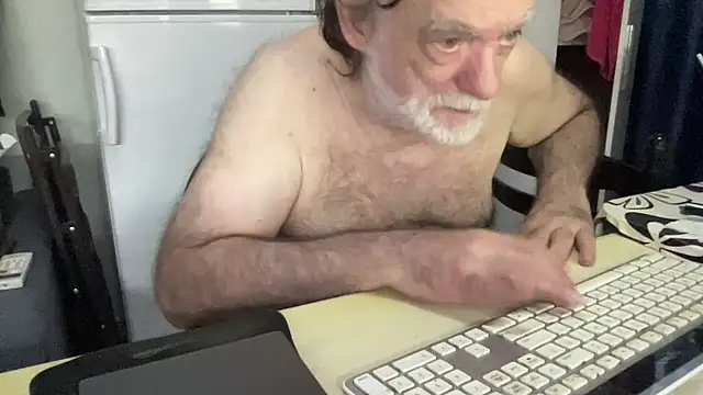 Snapshot of coach-karl chatting on November 17, 2025, 12:09 pm coach-karl online show from November 17, 2025, 12:09 pm